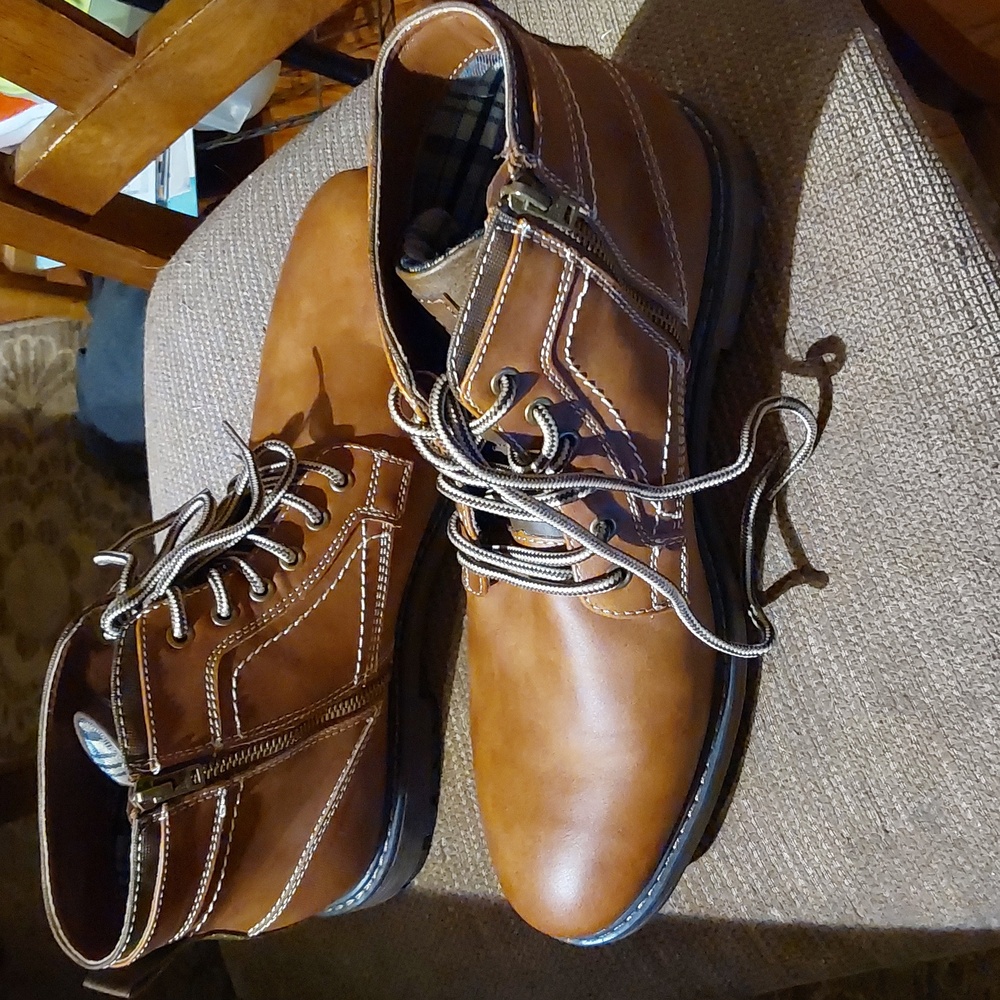 MENS BUCKLE BOOTS